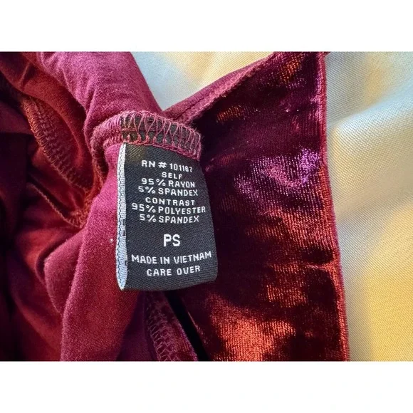 Cha Cha Vente PS Wine Top With Drop Back & Tie Velvet Bottom Asymmetrical Hem - Picture 14 of 15